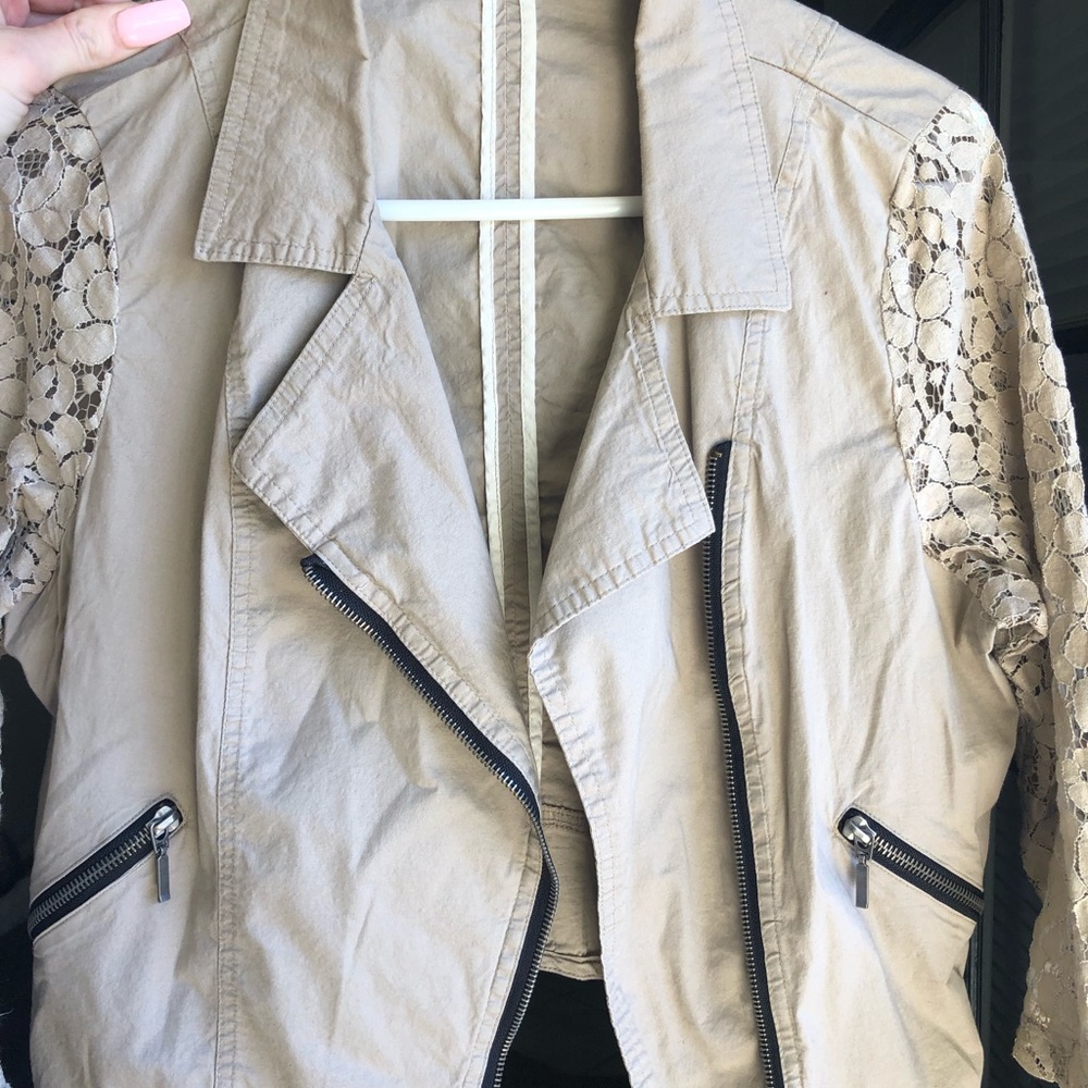 Sloosh Jacket with lace sleeves